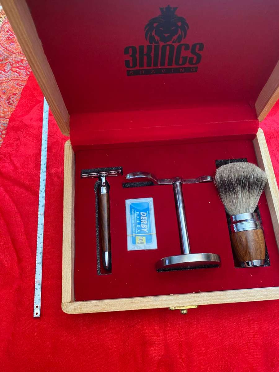 Old Shaving Kit