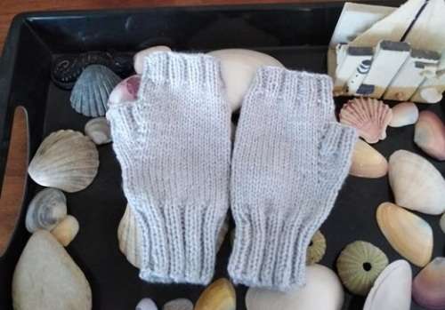 FLASH SALE  Fingerless Gloves (Light Grey)