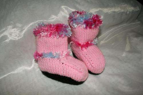 'UGGS' Knit Baby Booties ~ 6 to 9 Months ~ Pink