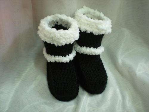 'UGGS' Knit Baby Booties ~ 9 to 12 Months ~ Black