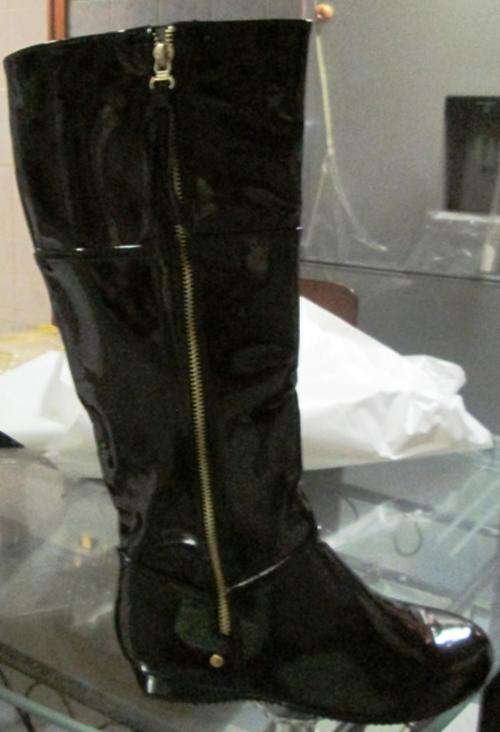 Ladies black patent winter boots size 8 - FREE POSTAGE IN S.A.