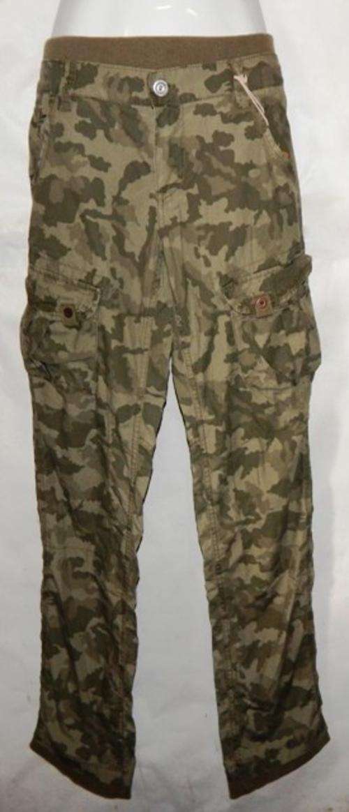 Ladies camo cargo pants size 32 - POSTAGE  FREE IN S.A.