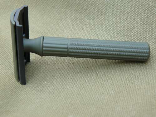 Gillette Fat Handle Tech Vintage - DE=RAILED Double Edge Razor ©CERAKOTE