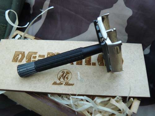 Gillette Vintage - DE=RAILED Double Edge Razor ©CERAKOTE