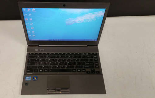 Toshiba PORTEGE Z930 LAPTOP