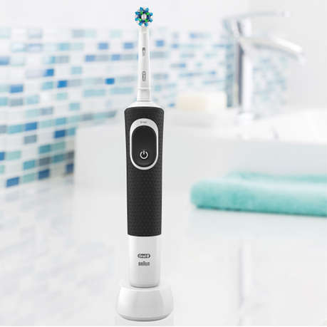 Oral-B Rechargeable Electric Toothbrush - D100 Adult CrossAction - Black