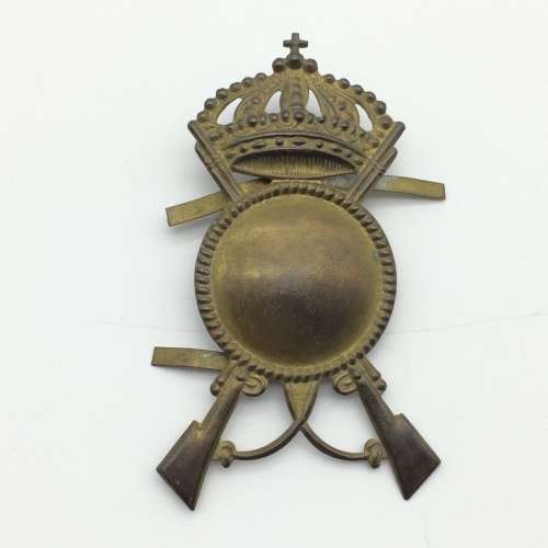 Italian - WW2 `Infantry Regiment` Pith Helmet Badge