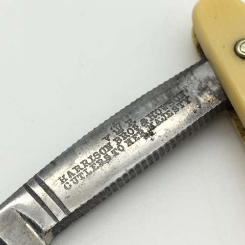 Vintage `Straight Cut-Throat` Razor (Harrisson Bros. and Howson)
