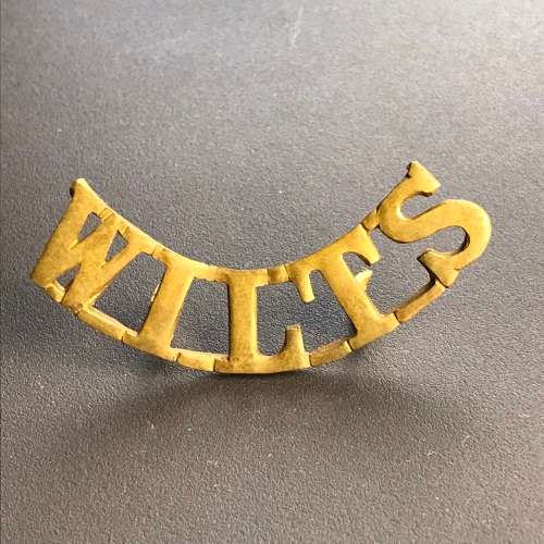British - Early `WILTS` Wiltshire Regiment Shoulder Title