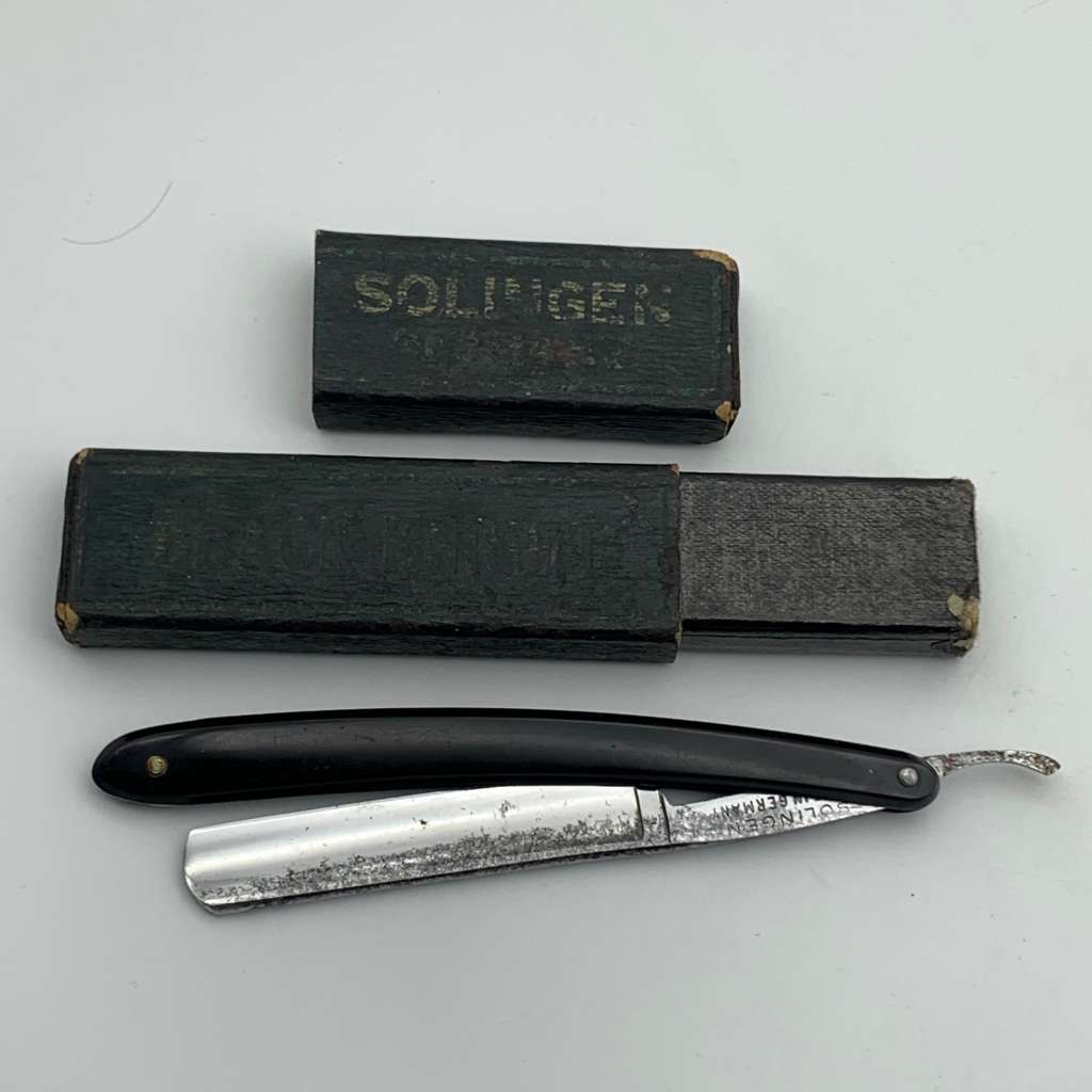 Vintage German `Straight Cut-Throat` Razor (Bismarck)
