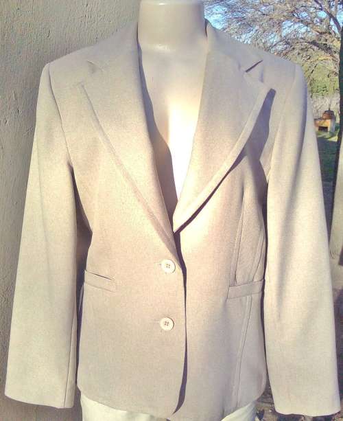 MERIEN HALL JACKET - SIZE:  14 PLUS A FREE SKIRT