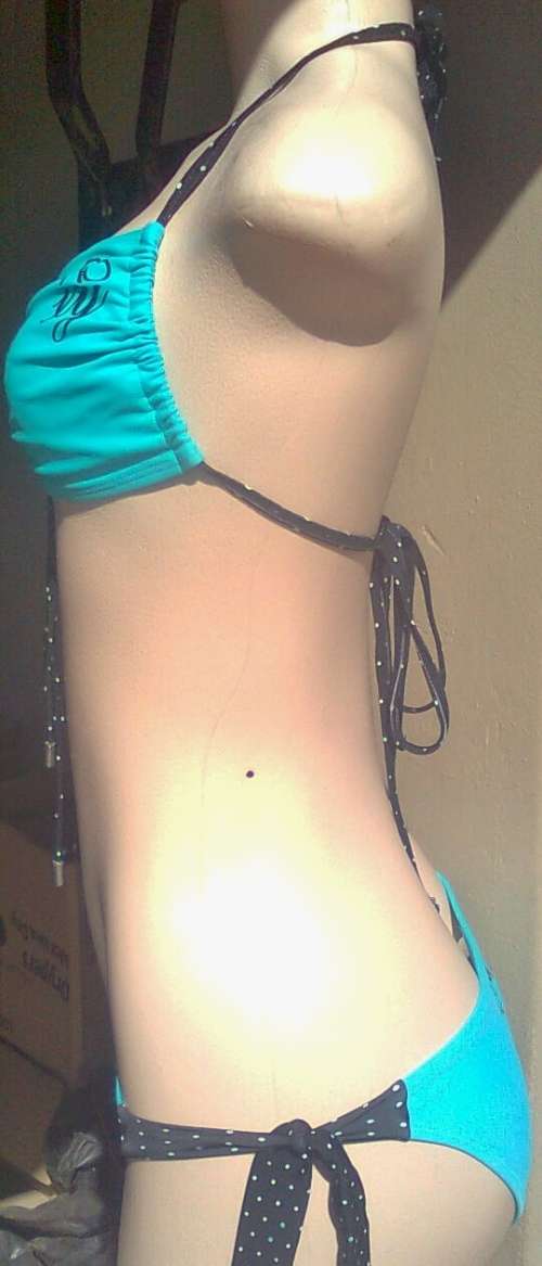 ROXY 2 PIECE SWIMWEAR - SIZE: 10