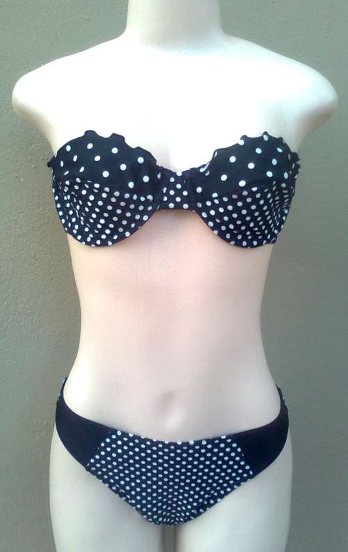 2 BIKINIS FOR R1 - SIZE: 12/14