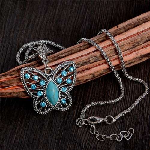 Exquisite Butterfly  Stone Pendant Necklace