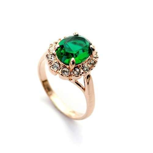 *** BEAUTIFUL*** AUSTRALIAN GOLD PLATED RING WITH GREEN CRYSTAL - SIZE: 19