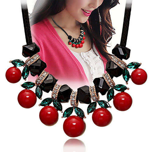 ***BEAUTIFUL*** CHERRY PENDANT CHOKER