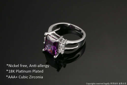 ***HIGH QUALITY*** 925 STERLING SILVER  RING WITH PURPLE CRYSTAL -  SIZE 8