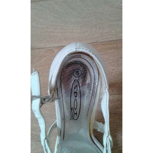 HIGH HEEL STUDDED/GLADIATOR STYLE SHOES - CREAM COLOUR - STUNNING!!