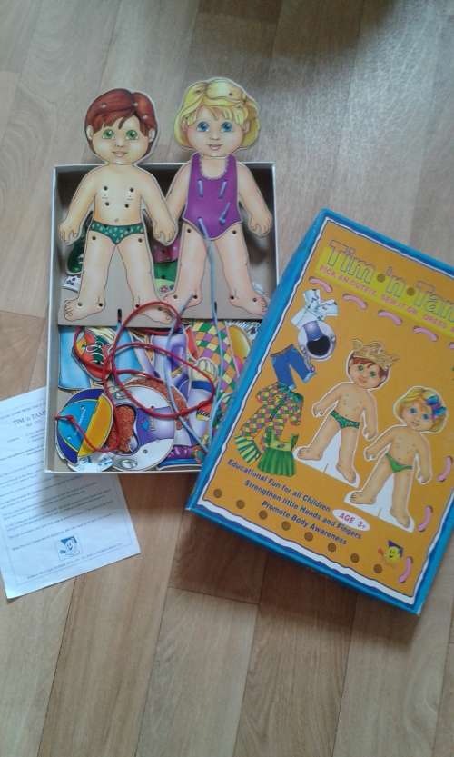 COLLECTABLE TOY TIM 'N TAMMY SEW&DRESS DOLL - SMILE EDUCATION SYSTEM - LIKE NEW!!