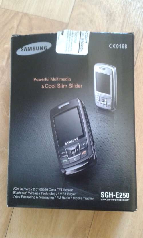 COLLECTABLE OLD CELLPHONE SAMSUNG SGH-E250 - ORIGINAL BOX&CHARGER/NEW CONDITION!!