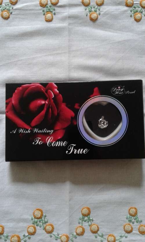 Cultured Pearl and Necklace/Pendant Gift Set  - New!!