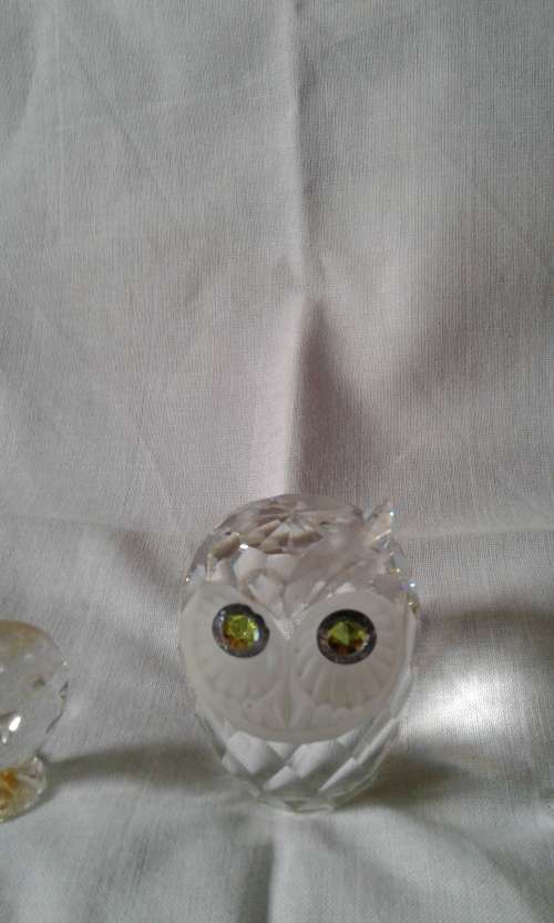 COLLECTABLE SWAROVSKI CRYSTAL FIGURINES(DAMAGED) - LARGE OWL/SMALL OWL/BIRD/SQUIRREL/ASSORTED PARTS