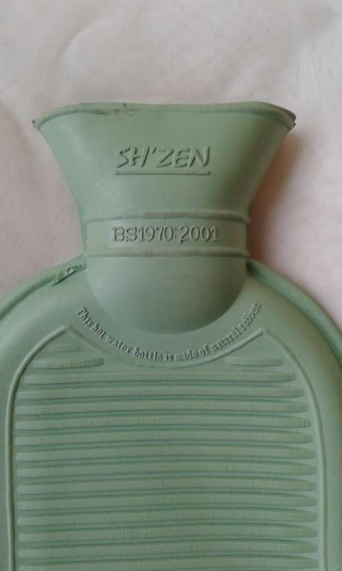 THERAPEUTIC SH`ZEN FOOT POWDER AND HOT WATER BOTTLE SET - NEW!!