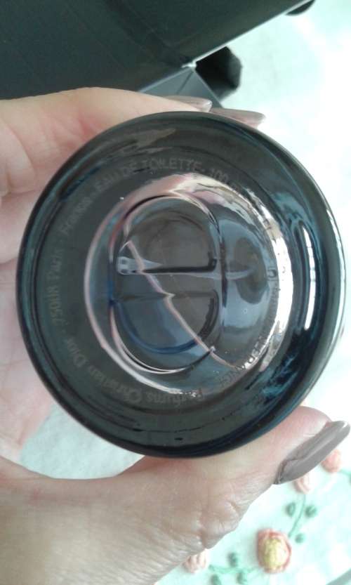 Dior Savauge EDT 100ml - Damaged box and no cap - New!! (*Paralled Import)