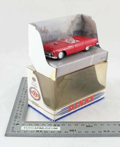 DY-31 1955 Ford Thunderbird