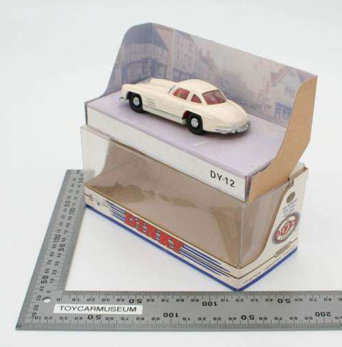 DINKY DY-12 1955 Mercedes Benz 300SL Gullwing