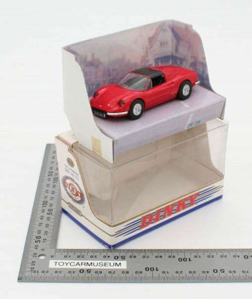 DINKY DY-24 1973 Ferrari Dino 246 GTS