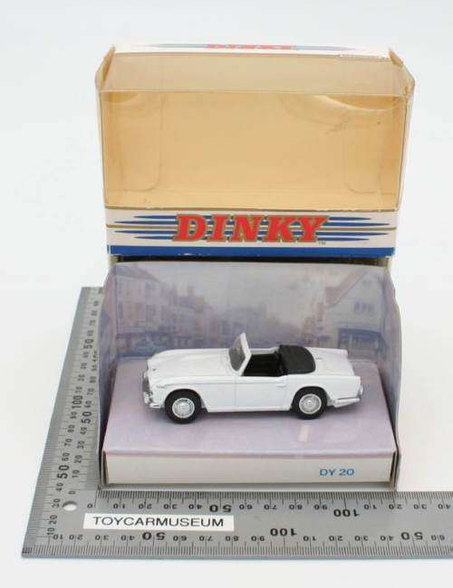 DINKY DY-20 1965 Triumph TR4A - IRS