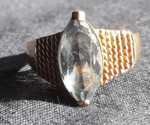 9CT AQUAMARINE VINTAGE-- RETRO RING '''FREE COURIER'''