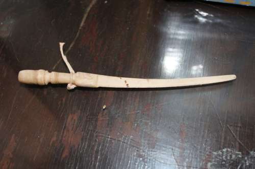 Antique Chinese handcarved bone page turner 15 cm long circa 1800's