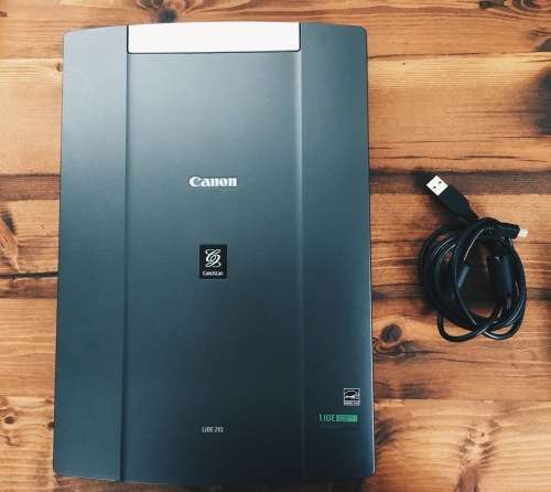 CANON LIDE 210 SCANNER