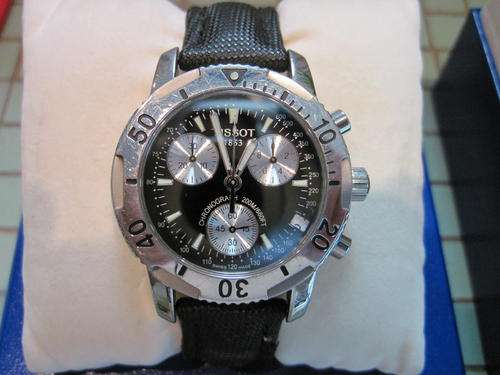 tissot quartz divers watch