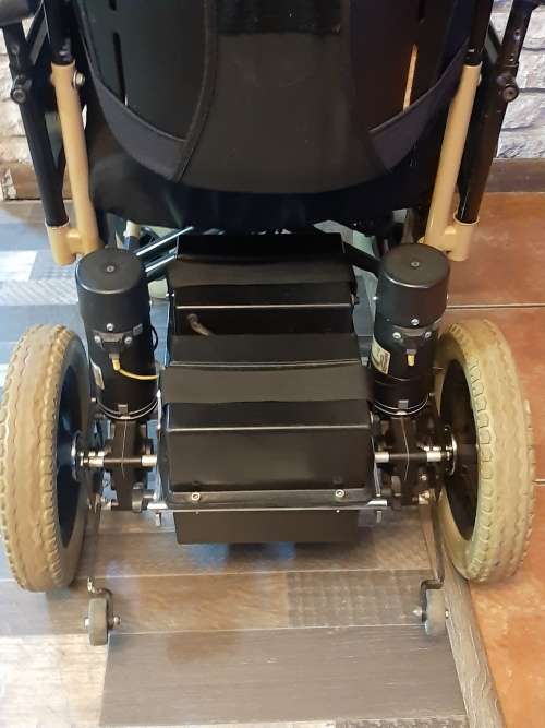 JAY 3 Electric Wheelchair with two batteries!