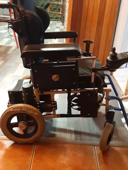 JAY 3 Electric Wheelchair with two batteries!