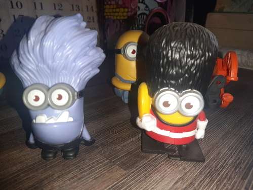 Despicable men !   One bid tke all 6!