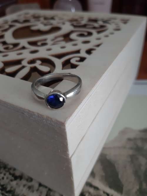Gorgious Blue Sapphire Sterling Silver Ring!!