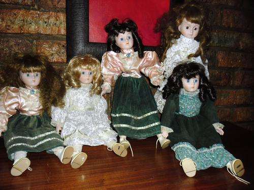 Beautiful Porcelain Dolls!  A Must add to your collection!