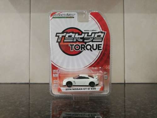 1:64 2014 Nissan Skyline GT-R R35 - White ( Tokyo Torque Series 1 )