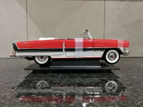 1:18 1955 Packard Caribbean Convertible - Red / Black / White