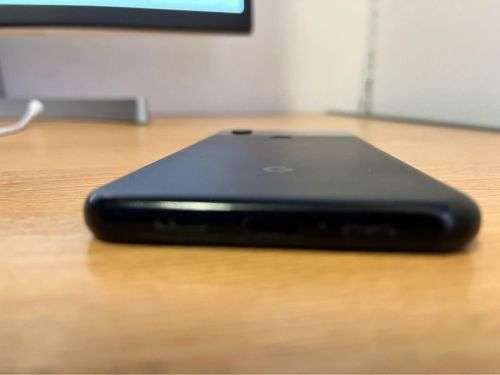 Google Pixel 3a - 64Gb - Just Black - with google pixel cover