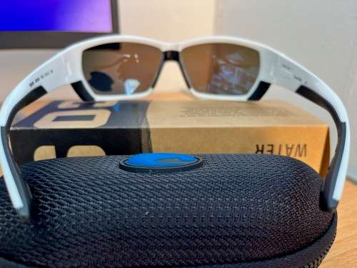 Costa del Mar - Tuna Alley - White with blue mirror 580g Lens