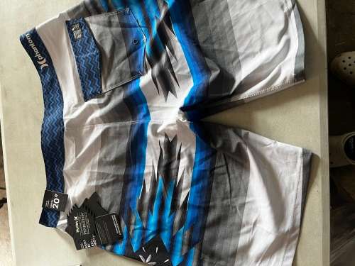 Hurley Pendleton board shorts - Size 32 - Length 20`