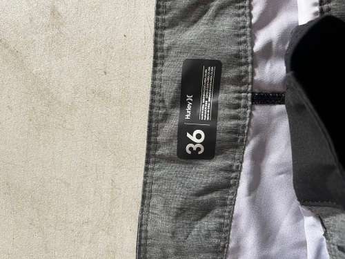 Hurley Phantom board shorts - size 36 - Length 18`
