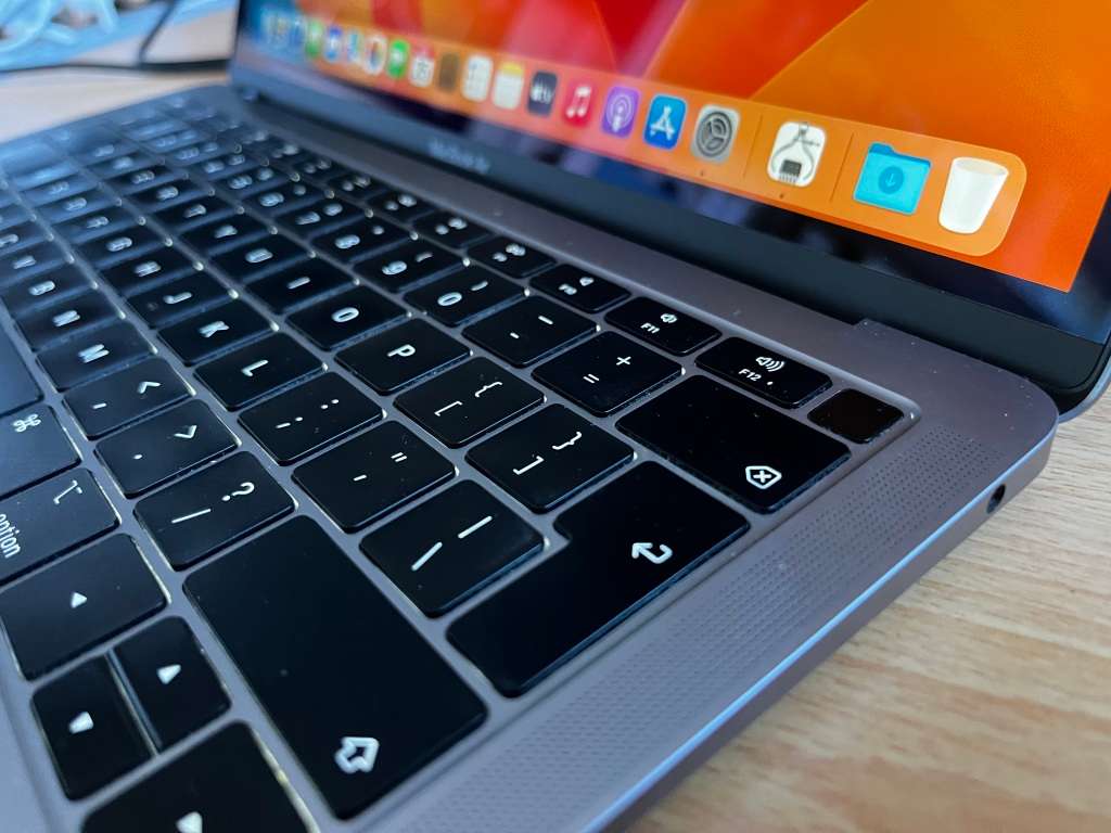 Macbook Air 13` - 2018 - Retina display - 8Gb Ram - 128gb SSD