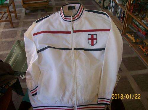 WIND BREAKER FROM ENGLAND WITH ENGLISH BADGE