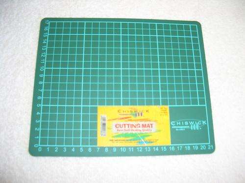 CUTTING MAT CHISWICK (23cm x 19cm)